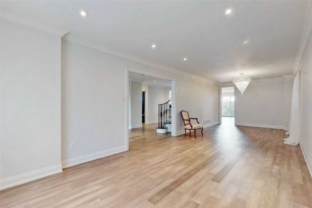 For Lease - 15 Dundurn Crescent, Vaughan, Ontario - Photo 2