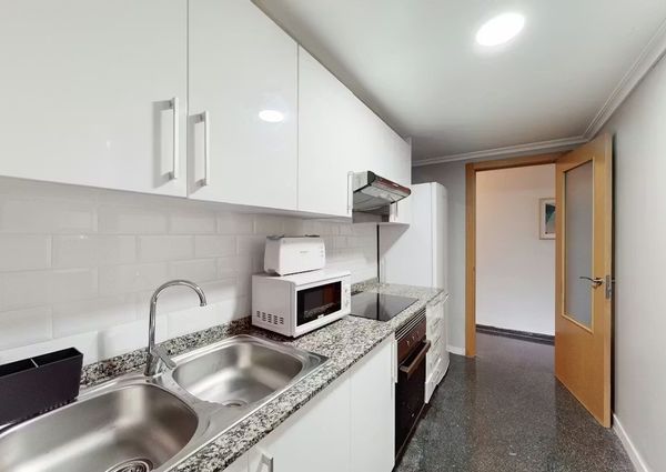 Avinguda del Port, Valencia, Valencian Community 46021