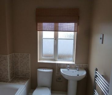 4 bedroom house to rent - Photo 3