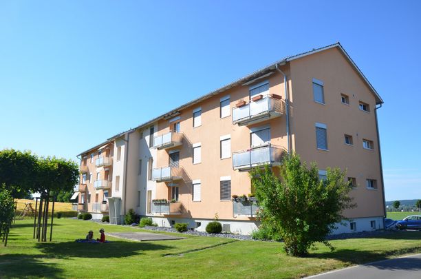 "grosszügige 3.5-Zimmer-Wohnung an ruhiger Lage mit 2 Balkone" - Foto 1