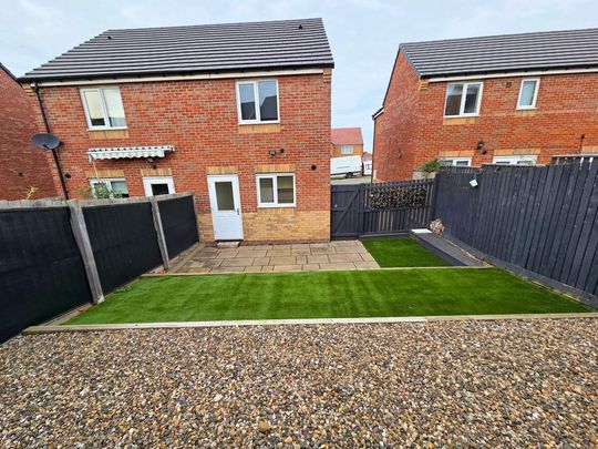 2 bedroom semi-detached house to rent - Photo 1