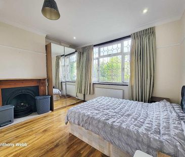 1 bedroom in a house share to rent - Photo 3