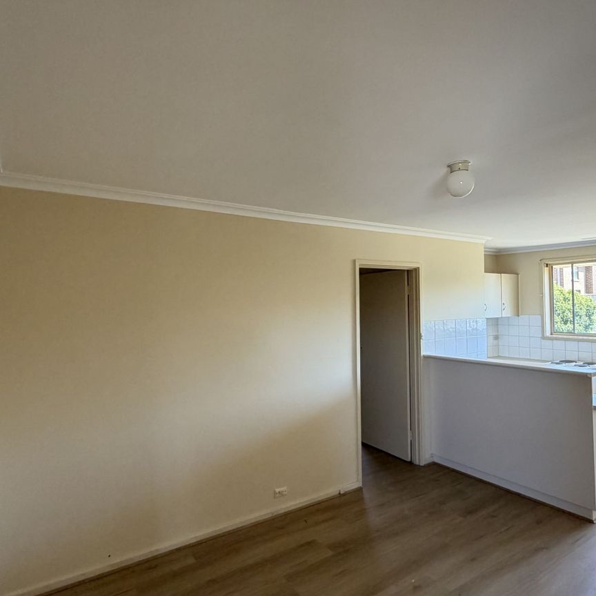 6/15 Adams Street, Queanbeyan - Photo 1