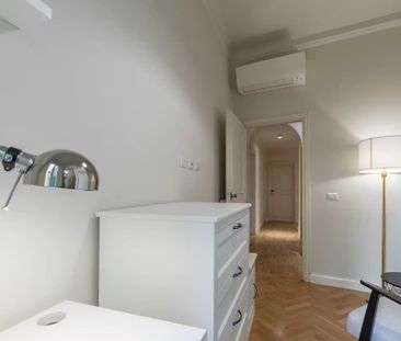 Piazza de Pitti, Florence, Tuscany 50125 - Photo 5