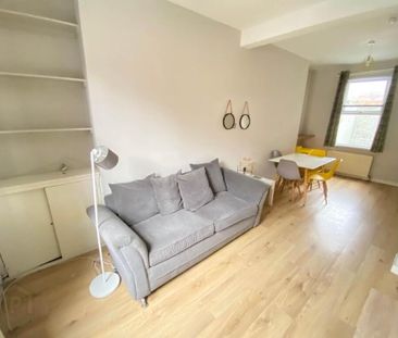 231 Donegall Road, Belfast, BT12 5NB - Photo 2