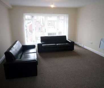 3 bedroom apartment to rent - Photo 6
