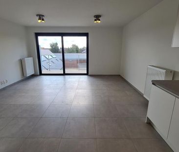 Nieuwbouw tweeslaapkamer-appartement (83m2) met terras en garagebox. - Photo 2