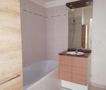Location Appartement 5 pièces 128m² LE MANS 72000 - Photo 2