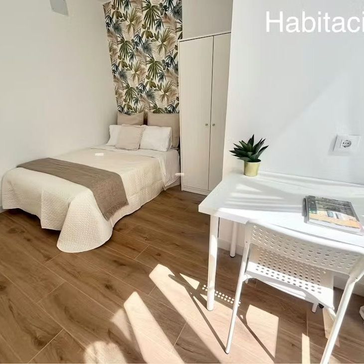 Barriada la Palmilla, Sevilla, Andalusia 41009 - Photo 1