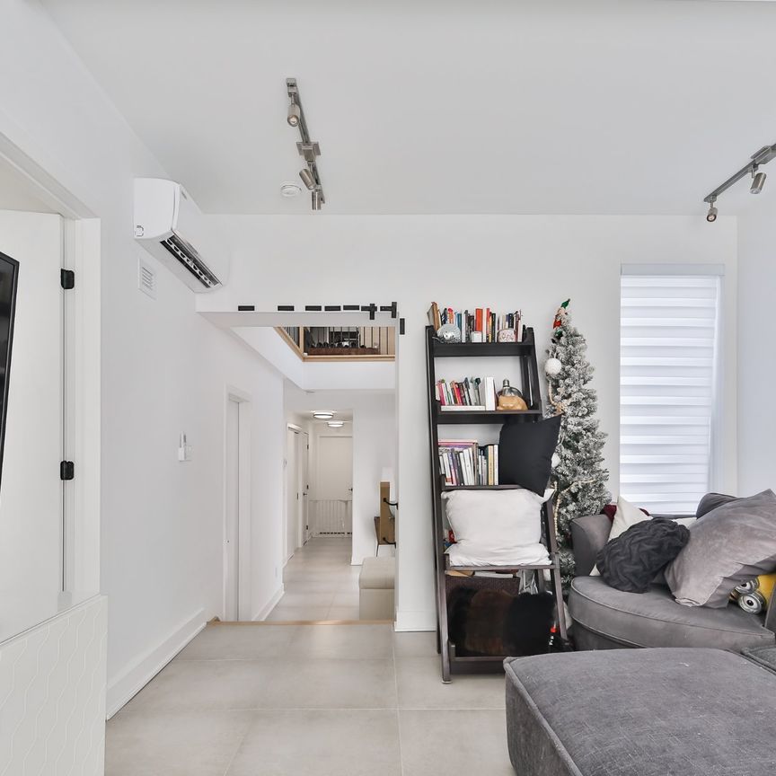 Rue Hutchison, H2V 4A1, Montréal - Photo 1