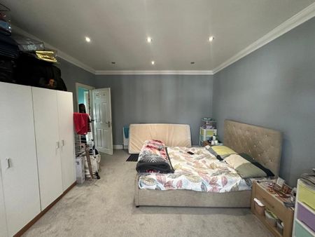 5 bedroom semi-detached house to rent - Photo 5