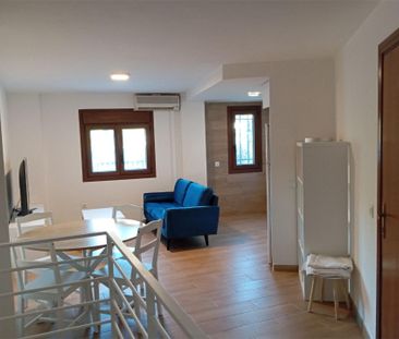 Piso de alquiler en Calle de Fuente Concejo, 8, Casco Antiguo - Photo 2