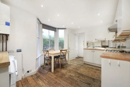 1 bedroom flat in Brixton - Photo 5