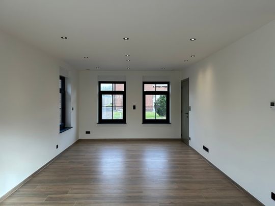 Half vrijstaande nieuwbouwwoning - Photo 1