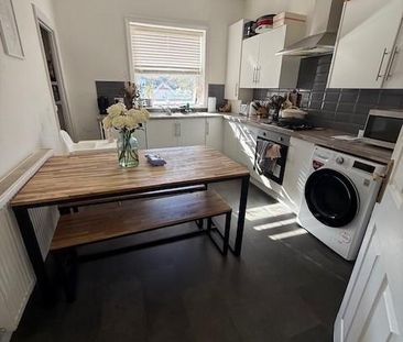 3 bedroom maisonette to rent - Photo 5