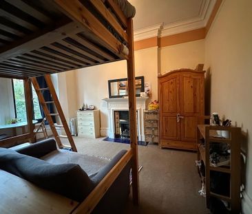Studio Flat, Primrose Garden, NW3 - Photo 3