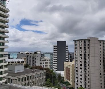 Furnished one bedroom in CBD, hot & cold water included - Photo 2