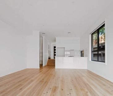 3 Bed, 2 Bath - Photo 2