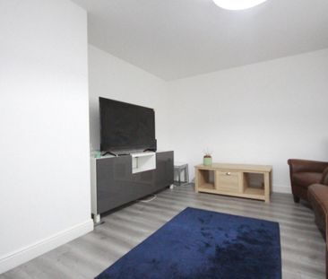 Baird Square, Livingston, EH53 - Photo 3