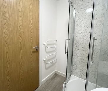 West Parade Flats - Photo 2