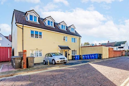 2 bedroom flat to rent - Photo 5