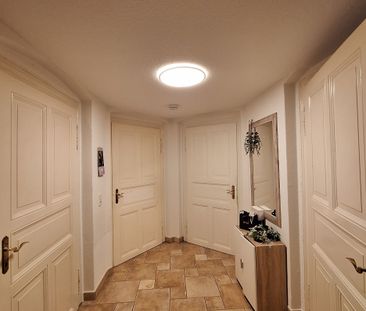 moderne 3- RWE mit Balkon im Dachgeschoss / Südstadt ! - Photo 5