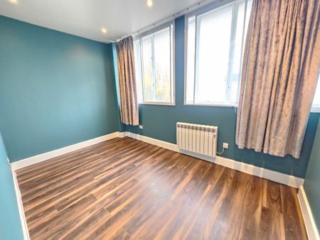 3 Bed Flat, Park Street, LU1 - Photo 2