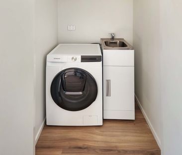 Wainuiomata, 2 bedrooms with Carpark - Photo 5