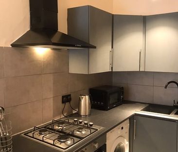 1 Bed Flat, Holmhead Place, G44 - Photo 2