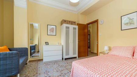 Carrer dels Tomasos, Valencia, Valencian Community 46006 - Photo 4