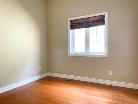 For Lease - 9 Odeon Street, Brampton, Ontario - Photo 2