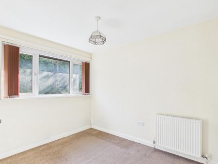 2 bedroom maisonette to rent - Photo 3