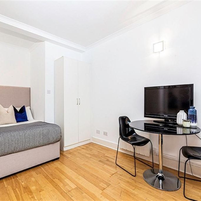 Studio to rent - Photo 1