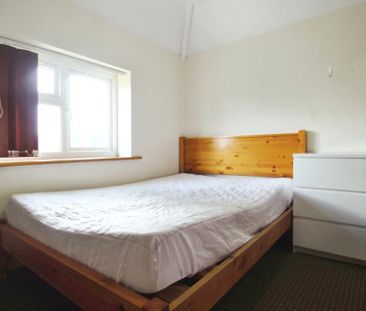 5 bedroom semi-detached house to rent - Photo 5