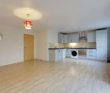 2 bedroom apartment to rent - Photo 3