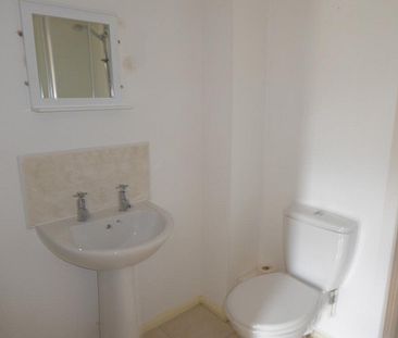 1 Bedroom Town House To Rent - Photo 2