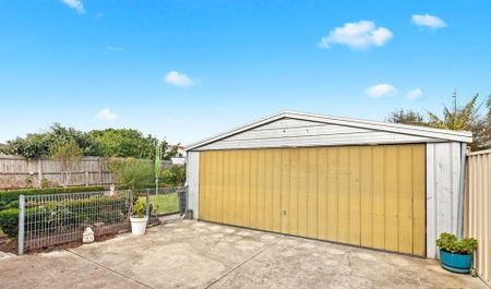 Classic Family Home in a Great Location - Photo 3