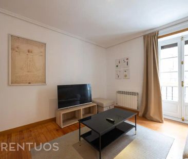 Piso de alquiler en Del Duque de Liria, Universidad - Malasaña - Photo 2