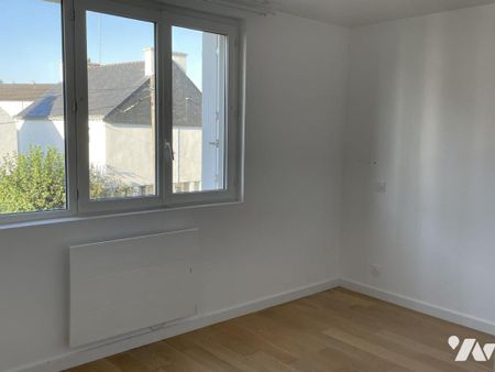 A LOUER VANNES EST MAISON T5 DE 109,07 m² avec jardin clos, LIBRE - Photo 4