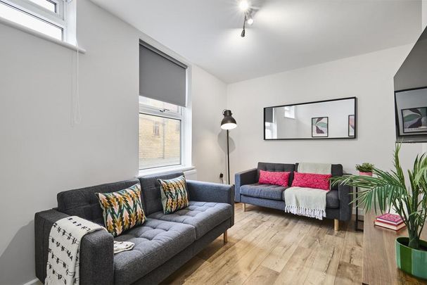 4 bedroom house to rent - Photo 1