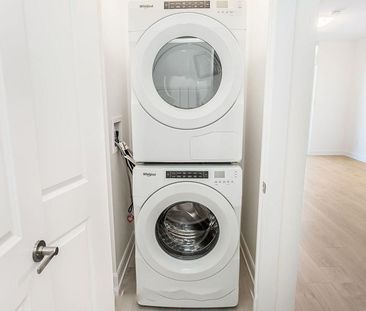 For Lease - 3220 William Coltson Avenue Unit# 628, Oakville, Ontario - Photo 4