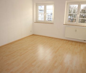 !! Wohnen im Heimgarten !! Balkon an der Küche -frei ab 1.5. - Photo 1