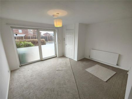 3 bedroom semi-detached house to rent - Photo 2