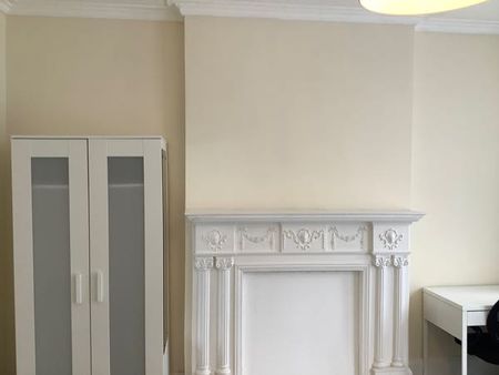 6 Bedroom Detached To Rent in Lenton - Photo 5