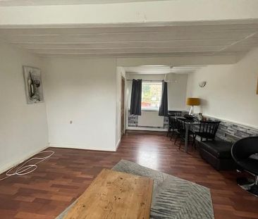 2 bedroom cottage to rent - Photo 3