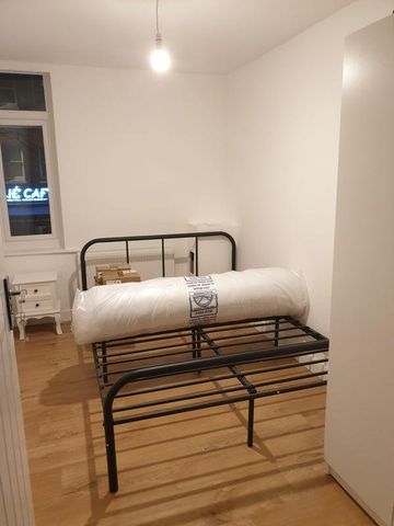 1 bedroom in a flat share to rent - Photo 3