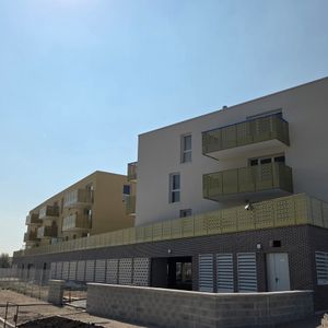 Location Appartement 1 pièce 29m² LA CHAPELLE ST MESMIN 45380 - Photo 2