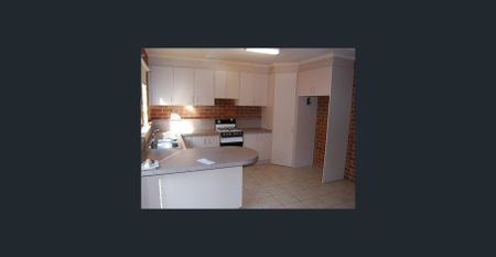 THEY DONT COME THIS SIZE ANYMORE! THREE BEDROOM TOWNHOUSE - Photo 2