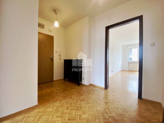 2 pokoje + miejsce postojowe w hali, balkon - Zdjęcie 1