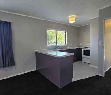 Stokes Valley Santuary - Photo 3